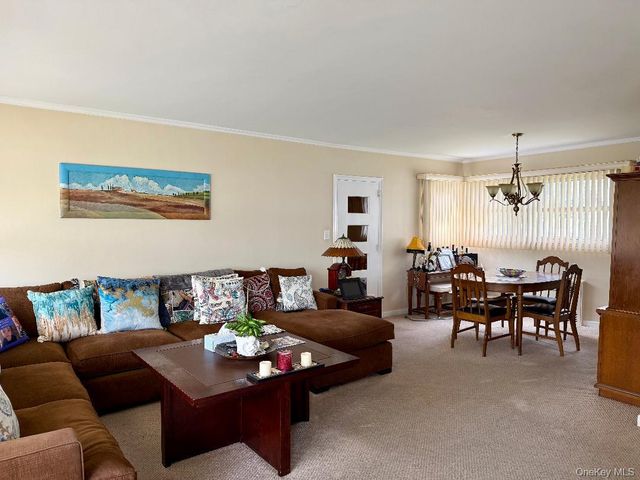 530 Colonade Road, West Hempstead, NY 11552