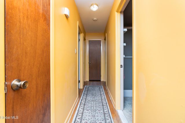 4 Bechard Lane, Waterford, NY 12188