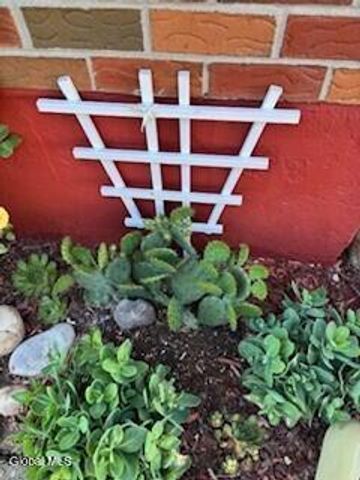 4 Bechard Lane, Waterford, NY 12188