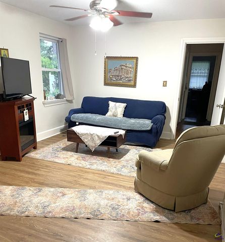 660 Forest Hill Rd, Macon, GA 31210