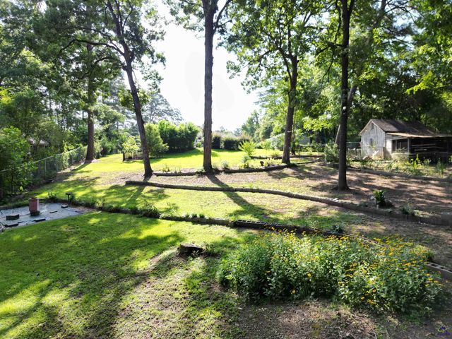 660 Forest Hill Rd, Macon, GA 31210