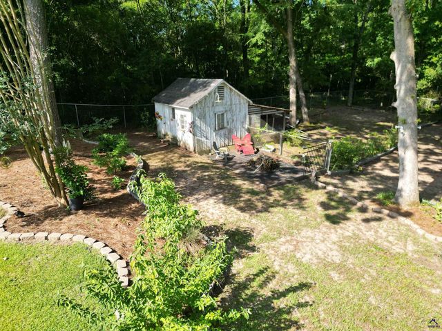 660 Forest Hill Rd, Macon, GA 31210