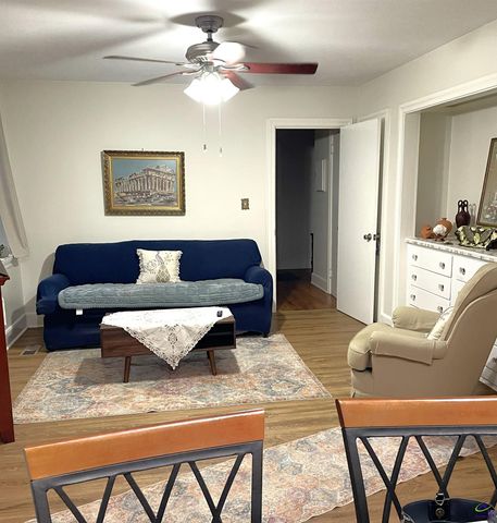 660 Forest Hill Rd, Macon, GA 31210