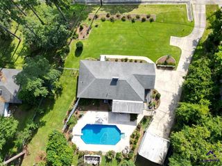 660 Forest Hill Rd, Macon, GA 31210