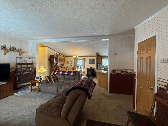 11682 ROUTE 97 N 185, Waterford, PA 16441