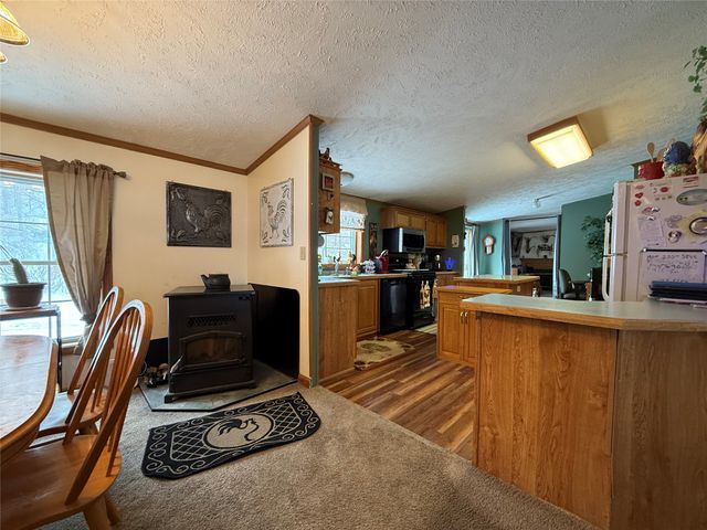 11682 ROUTE 97 N 185, Waterford, PA 16441