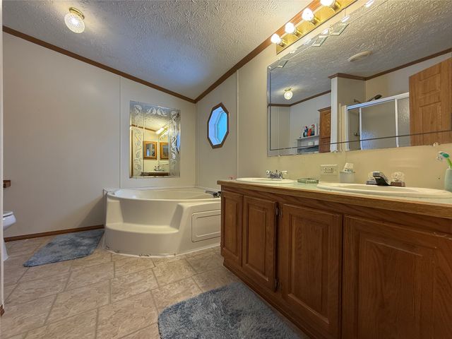 11682 ROUTE 97 N 185, Waterford, PA 16441