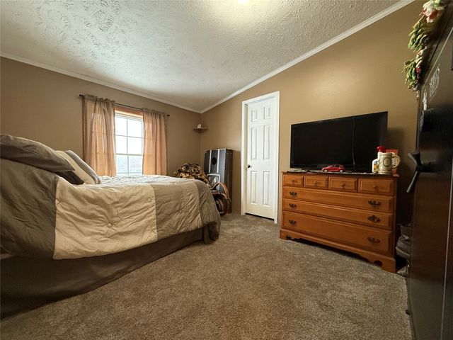 11682 ROUTE 97 N 185, Waterford, PA 16441