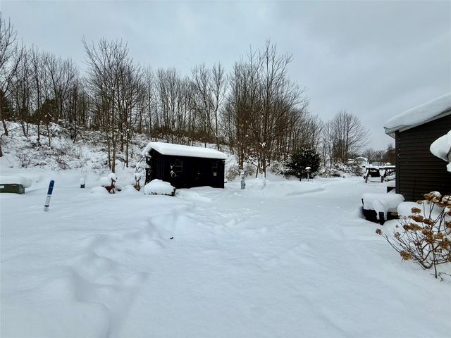 11682 ROUTE 97 N 185, Waterford, PA 16441