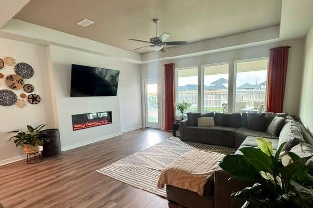 7511 Rainflower Field Drive, Cypress, TX 77433
