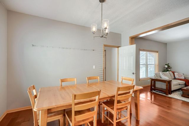 2755 Faulkner Drive, Chaska, MN 55318