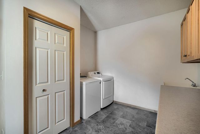 2755 Faulkner Drive, Chaska, MN 55318