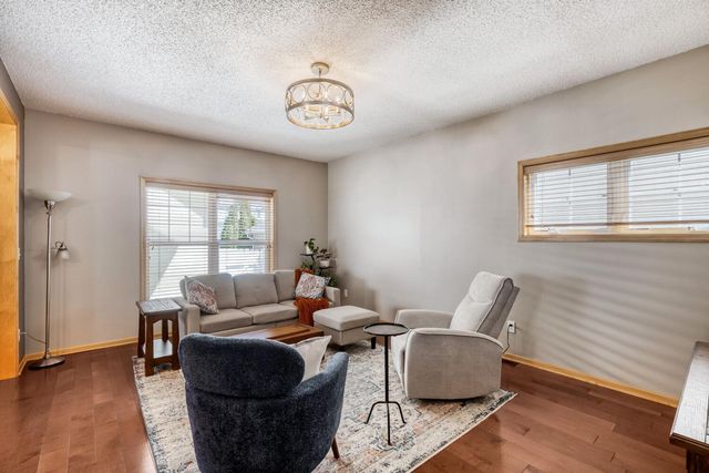 2755 Faulkner Drive, Chaska, MN 55318