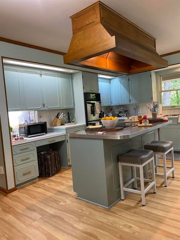 400 Neill Road, Helena, AR 72342