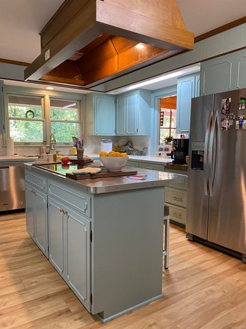 400 Neill Road, Helena, AR 72342