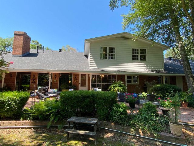 400 Neill Road, Helena, AR 72342