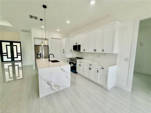 2706 Floyd AVE S, Lehigh Acres, FL 33976