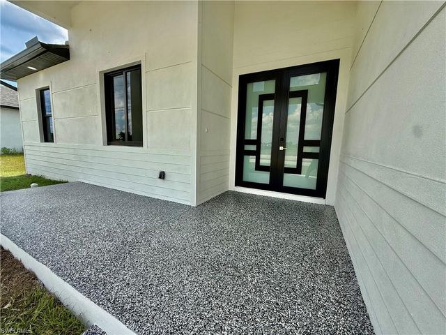 2706 Floyd AVE S, Lehigh Acres, FL 33976