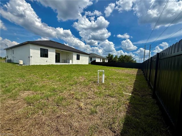 2706 Floyd AVE S, Lehigh Acres, FL 33976