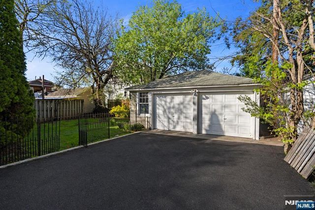 59 W Passaic Street, Maywood, NJ 07607