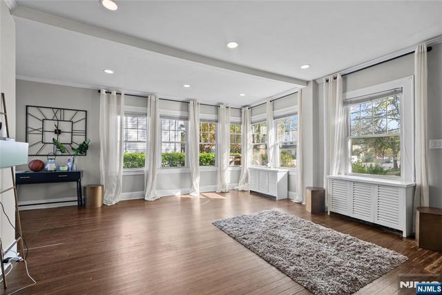 59 W Passaic Street, Maywood, NJ 07607