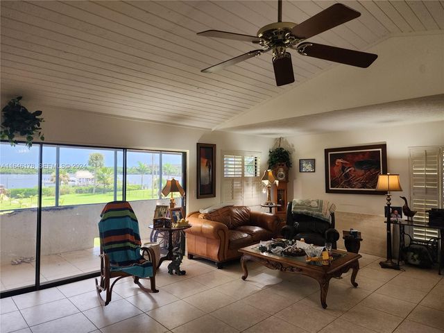 393 SW 35th Street 393, Palm City, FL 34990