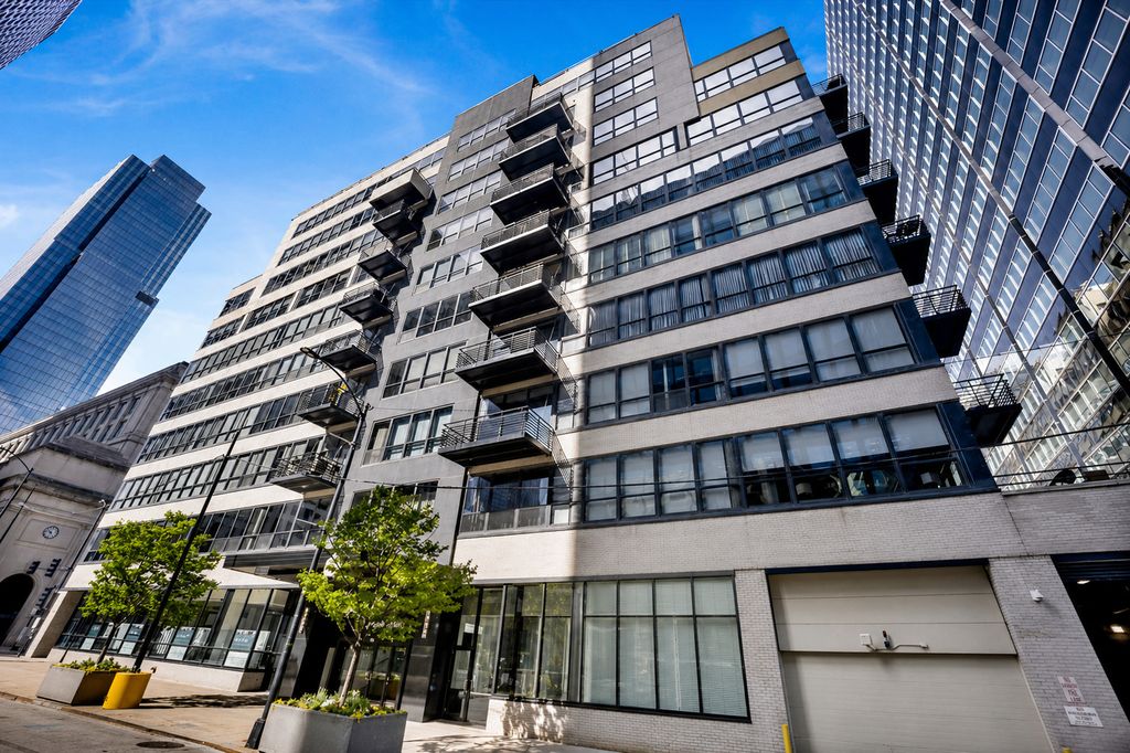 130 S Canal Street 715, Chicago, IL 60606