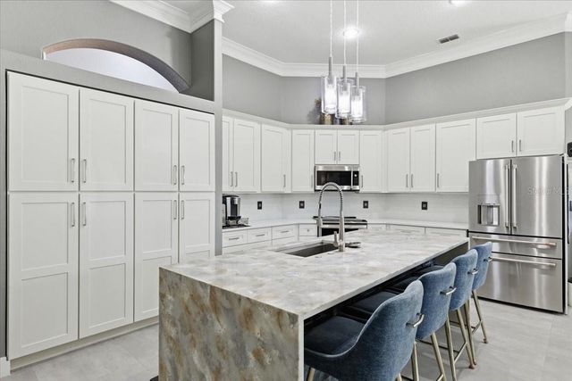 2512 PARK ROYAL DRIVE, Windermere, FL 34786