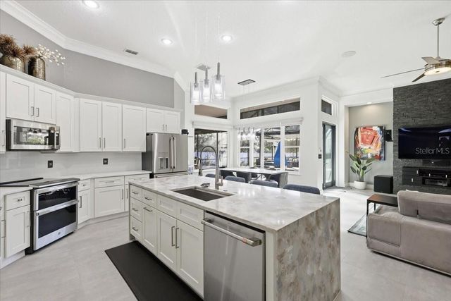 2512 PARK ROYAL DRIVE, Windermere, FL 34786