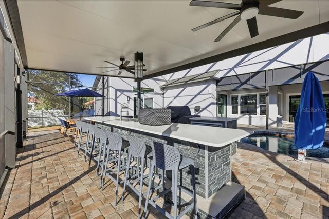 2512 PARK ROYAL DRIVE, Windermere, FL 34786