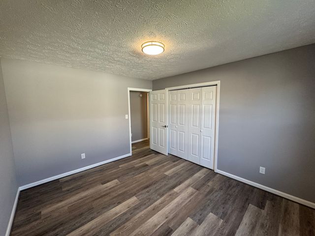 3216 Woodstock Dr, Nashville, TN 37207