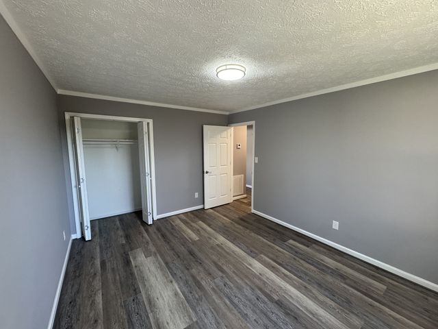 3216 Woodstock Dr, Nashville, TN 37207