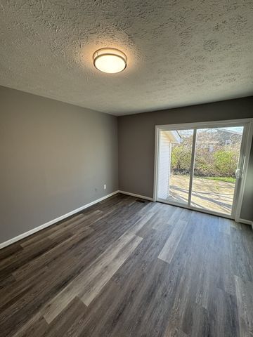 3216 Woodstock Dr, Nashville, TN 37207