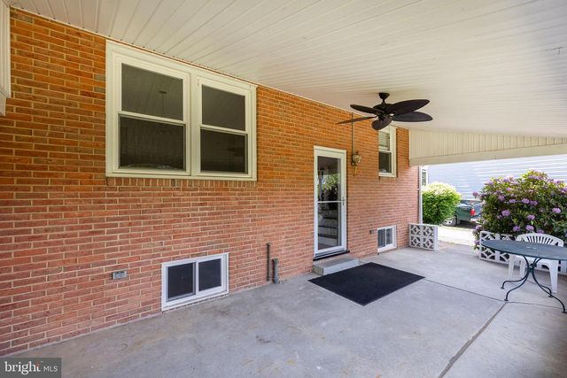 328 LONGVIEW AVE, Winchester, VA 22601