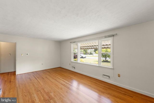 328 LONGVIEW AVE, Winchester, VA 22601