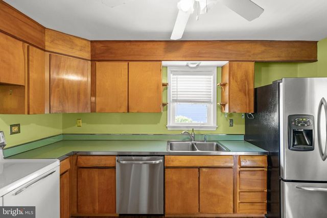 328 LONGVIEW AVE, Winchester, VA 22601