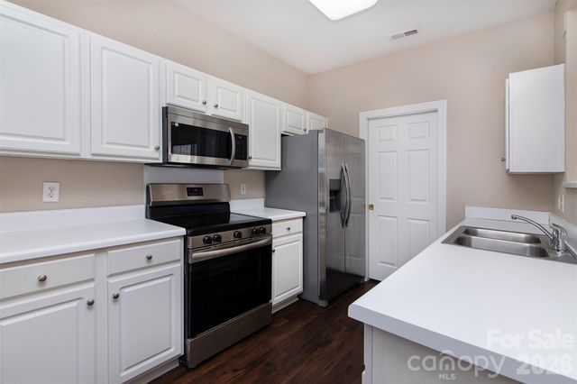 2425 Ryerson Court, Charlotte, NC 28213