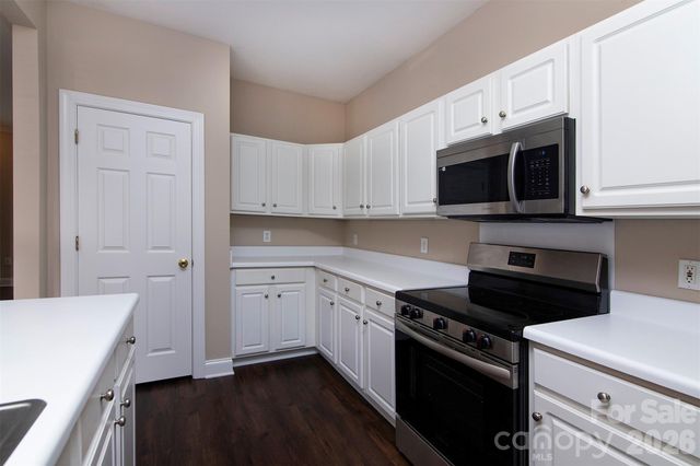 2425 Ryerson Court, Charlotte, NC 28213