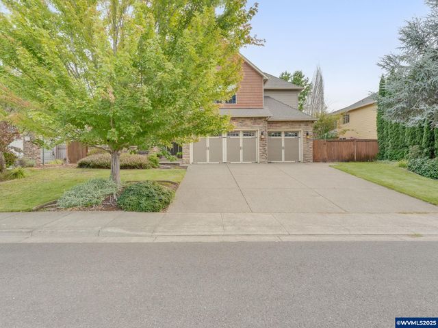 1610 Gemma St NW, Salem, OR 97304