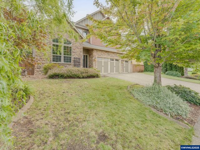 1610 Gemma St NW, Salem, OR 97304