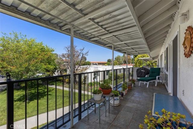 2324 Via Puerta N, Laguna Woods, CA 92637