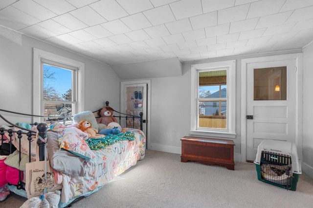 313 S MILL STREET, Hortonville, WI 54944