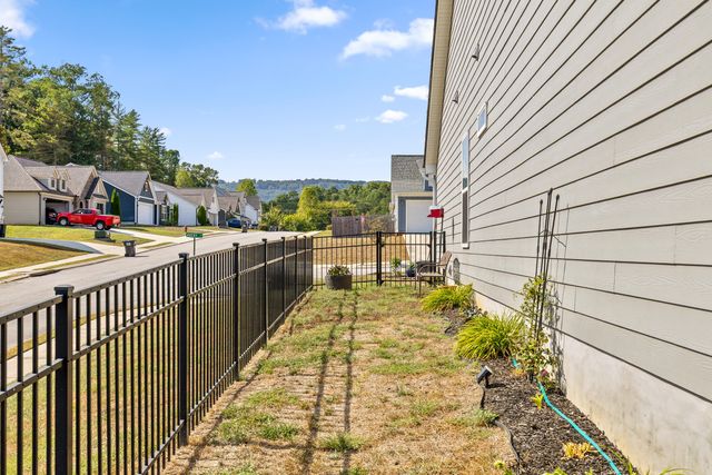 12190 Avery Place, Soddy Daisy, TN 37379