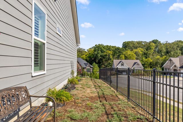 12190 Avery Place, Soddy Daisy, TN 37379