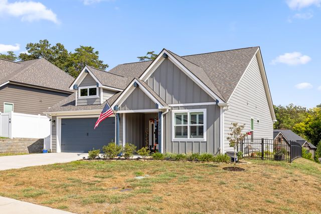 12190 Avery Place, Soddy Daisy, TN 37379