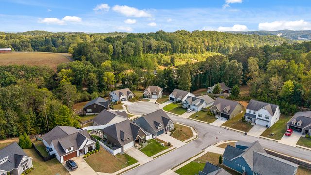 12190 Avery Place, Soddy Daisy, TN 37379