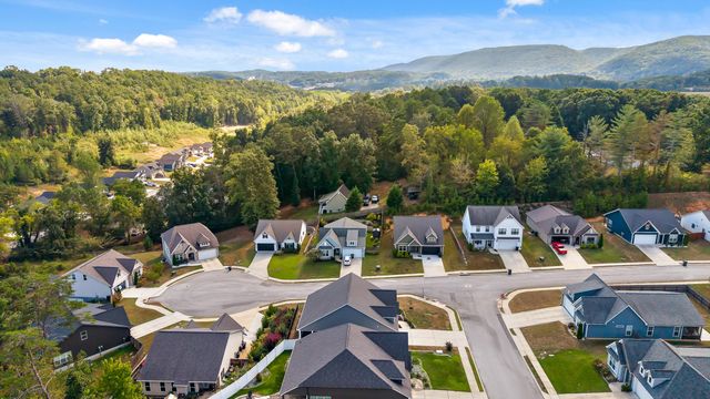 12190 Avery Place, Soddy Daisy, TN 37379