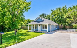 903 Comanche Cove Drive, Granbury, TX 76048
