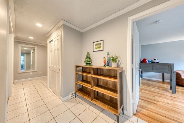 64 Somerset, Somers, CT 06071