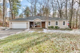 64 Somerset, Somers, CT 06071